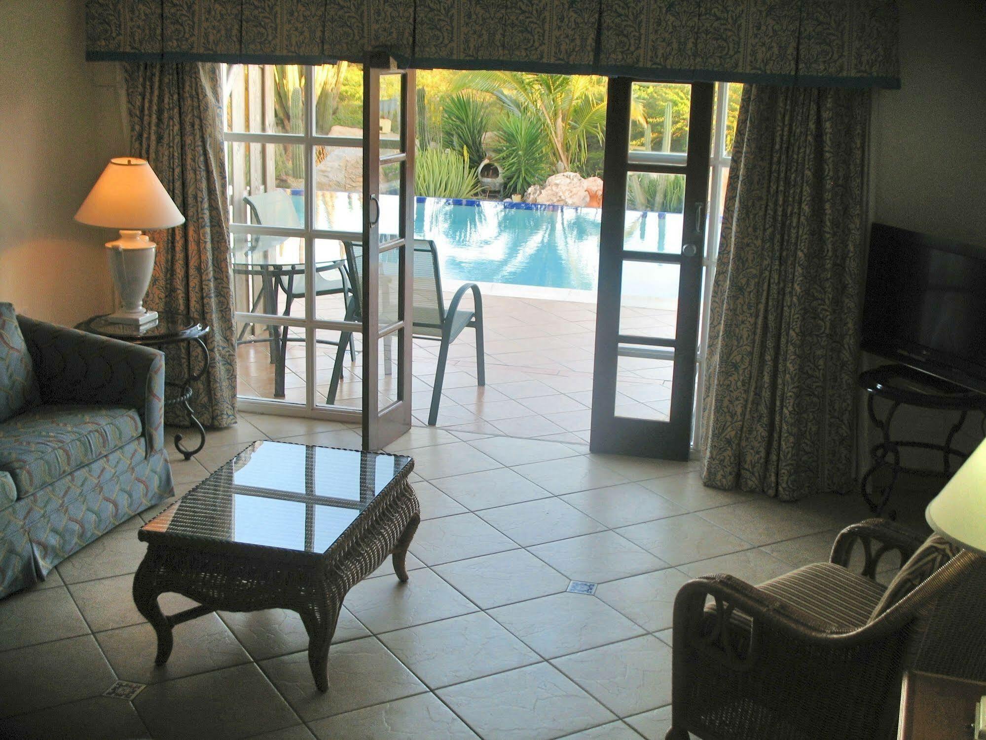 Aruba Cunucu Residence Palm Beach ภายนอก รูปภาพ