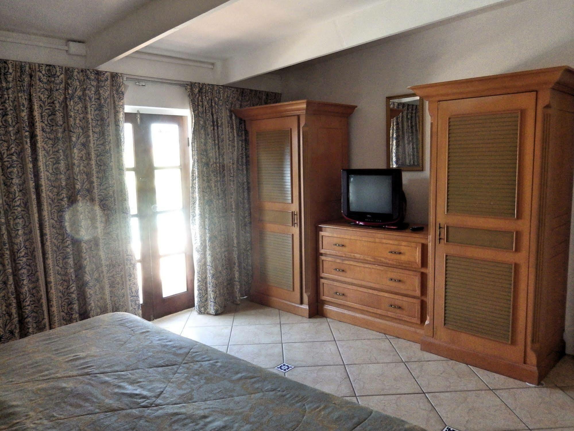 Aruba Cunucu Residence Palm Beach ภายนอก รูปภาพ